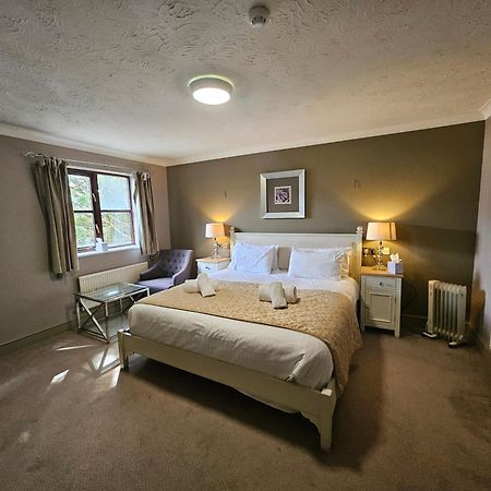 Marsh Farm Hotel Swindon Exterior foto