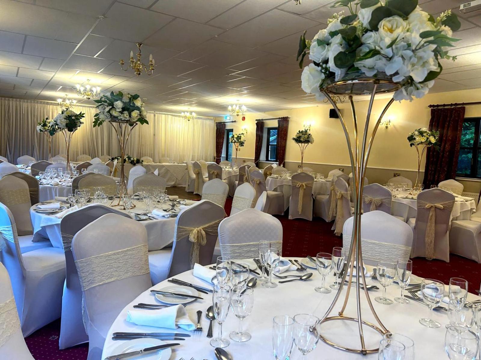 Marsh Farm Hotel Swindon Exterior foto