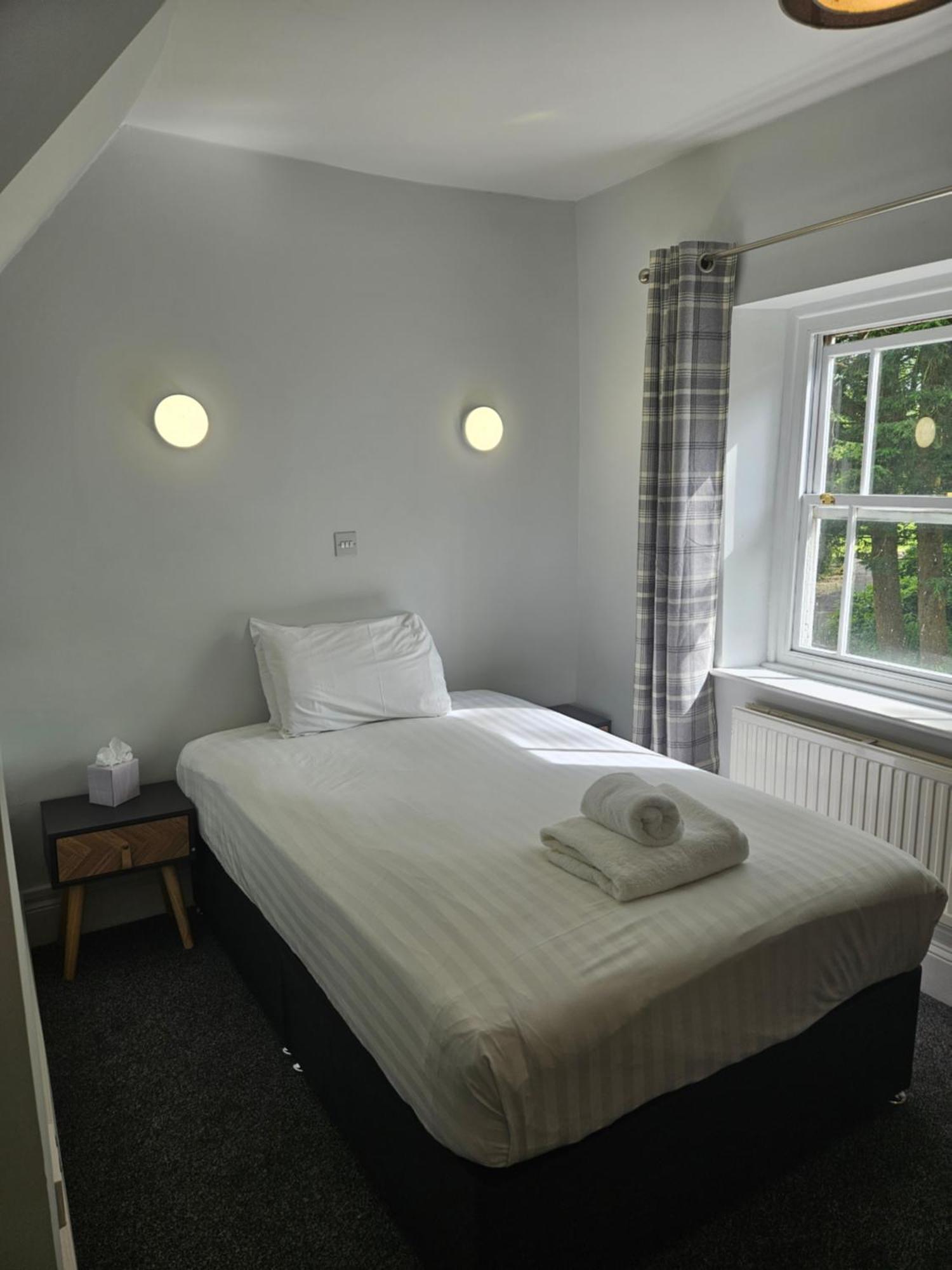 Marsh Farm Hotel Swindon Exterior foto