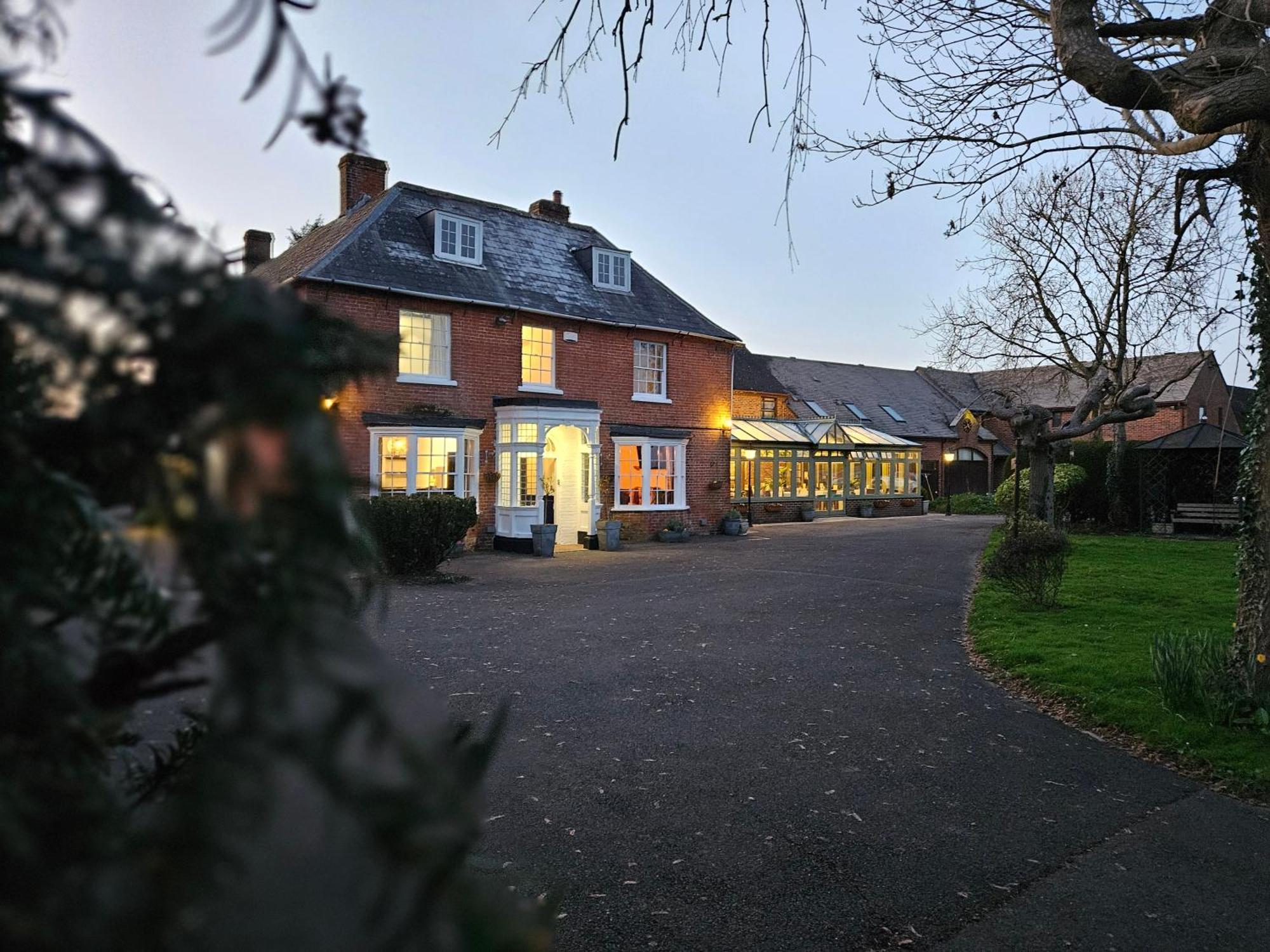Marsh Farm Hotel Swindon Exterior foto