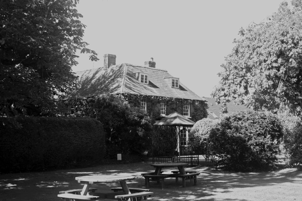 Marsh Farm Hotel Swindon Exterior foto